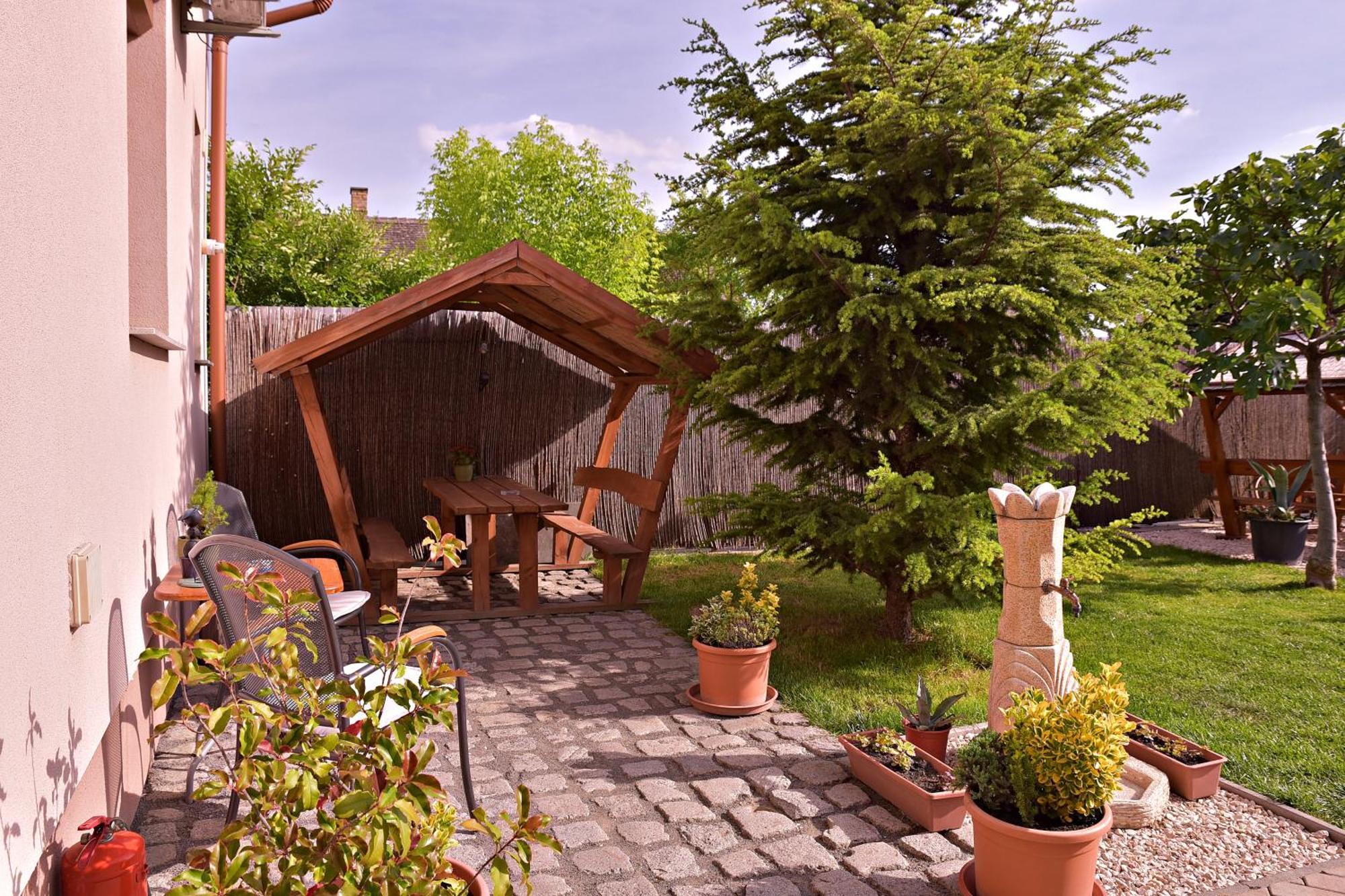 Makotel Apartmanhaz Extérieur photo