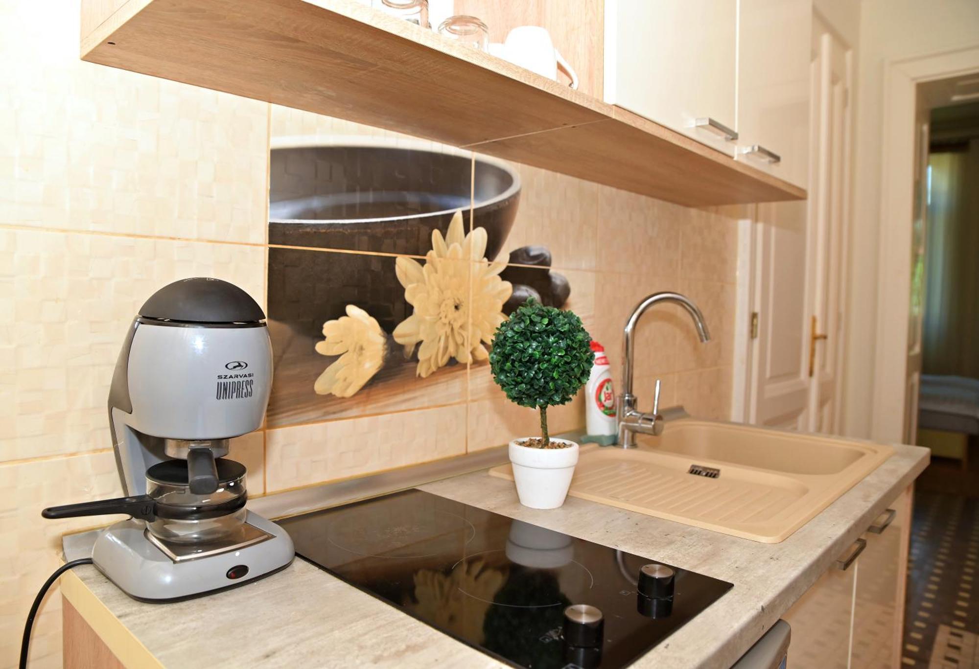 Makotel Apartmanhaz Extérieur photo